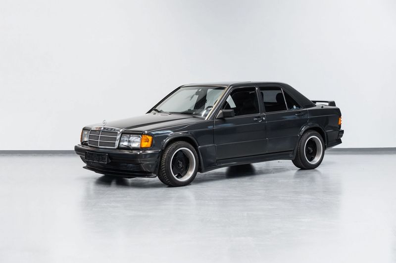 Mercedes-Benz 190E