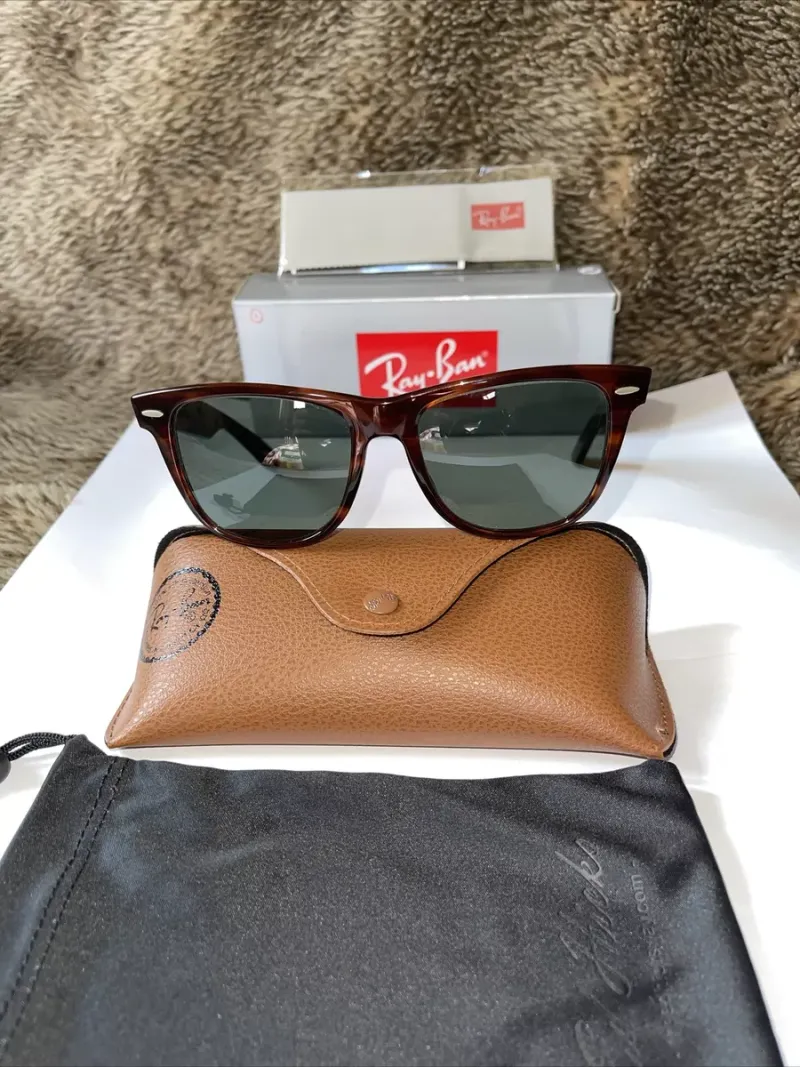 Ray-Ban Wayfarers