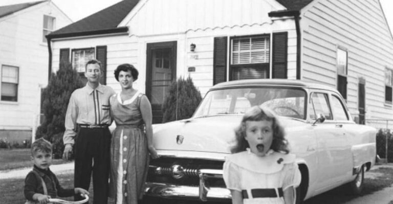 15 Shocking Norms of the ’50s We Can’t Imagine Today