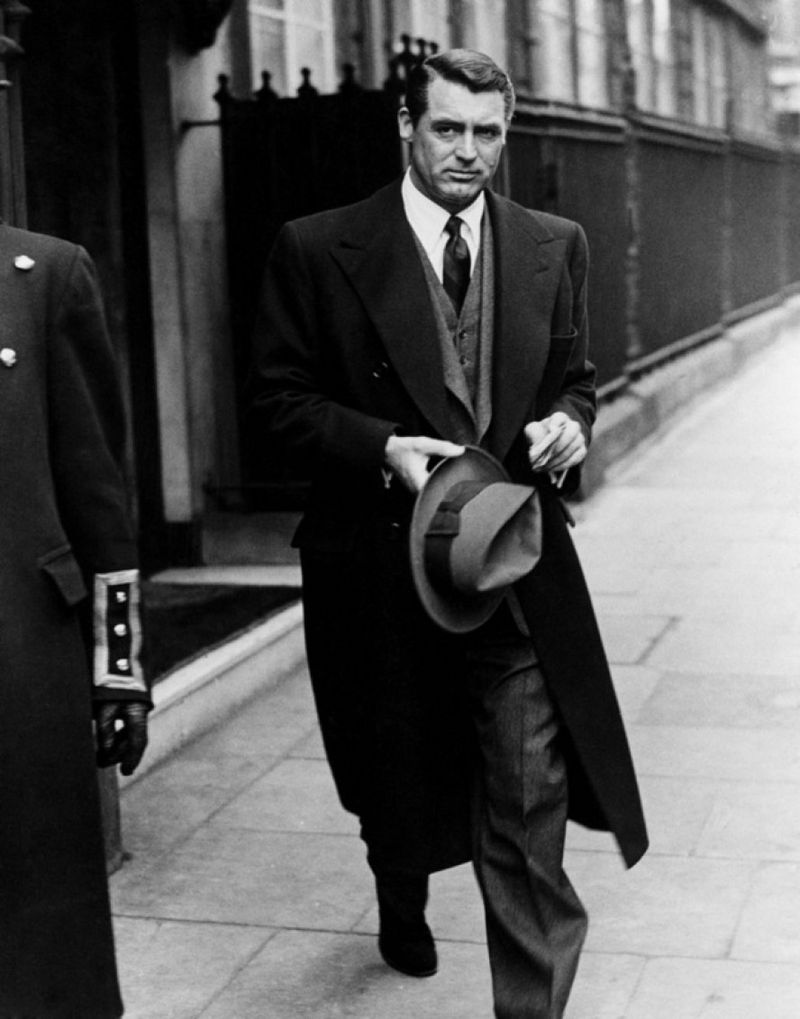 Cary Grant's Timeless Elegance