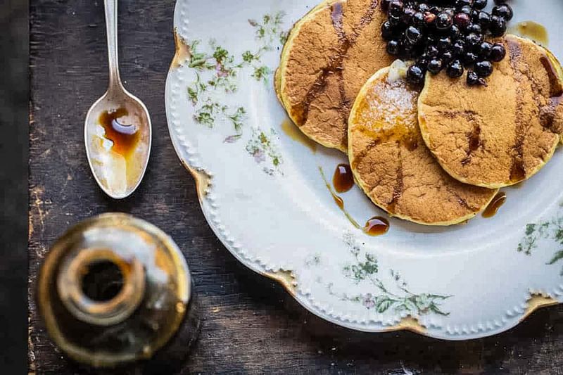 Cattail Pollen Pancakes