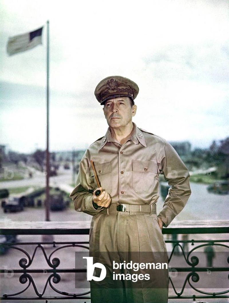 Douglas MacArthur (1880)