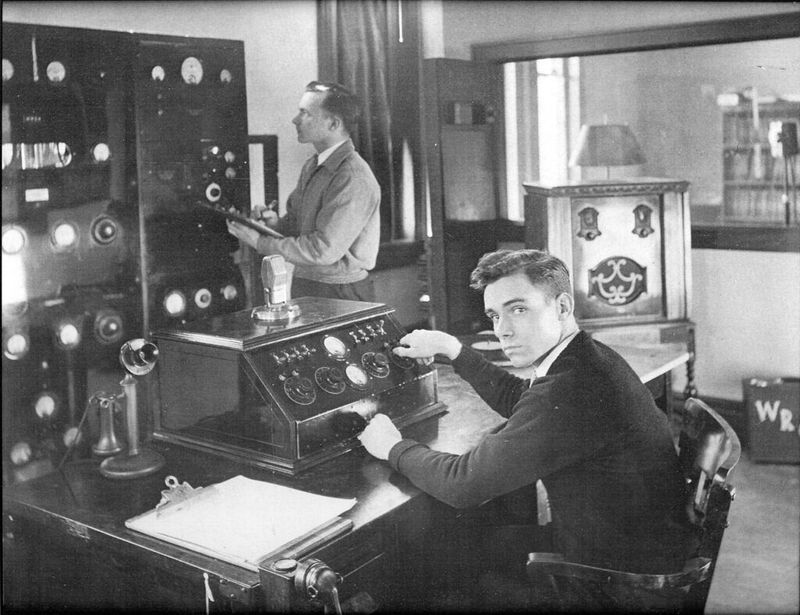 4. The Advent of Radio Broadcasting