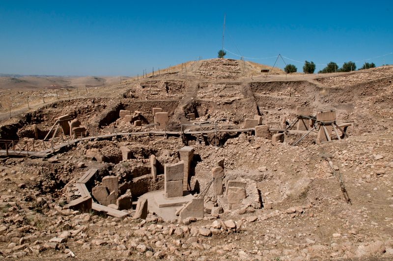 Göbekli Tepe (Turkey, ~9600 BCE)