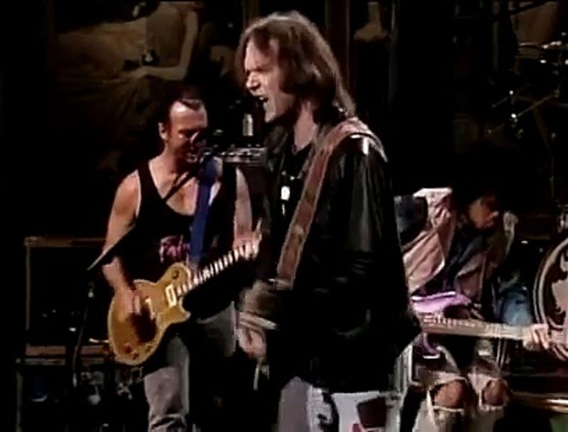 Rockin’ in the Free World – Neil Young (1989)