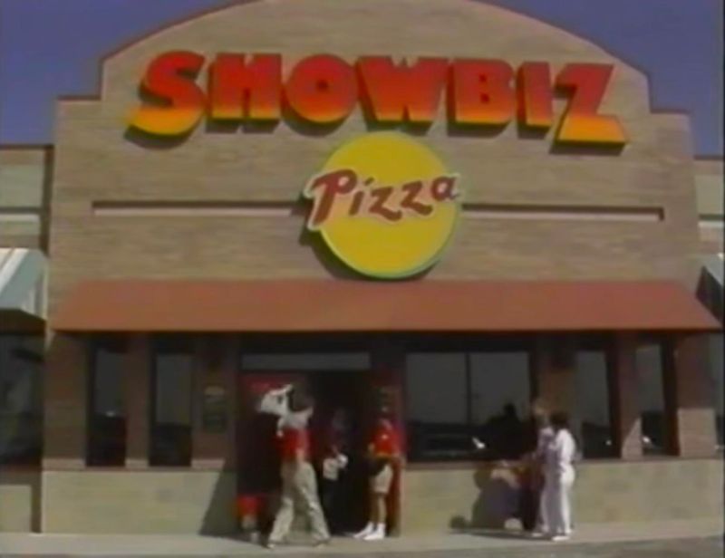 ShowBiz Pizza Place