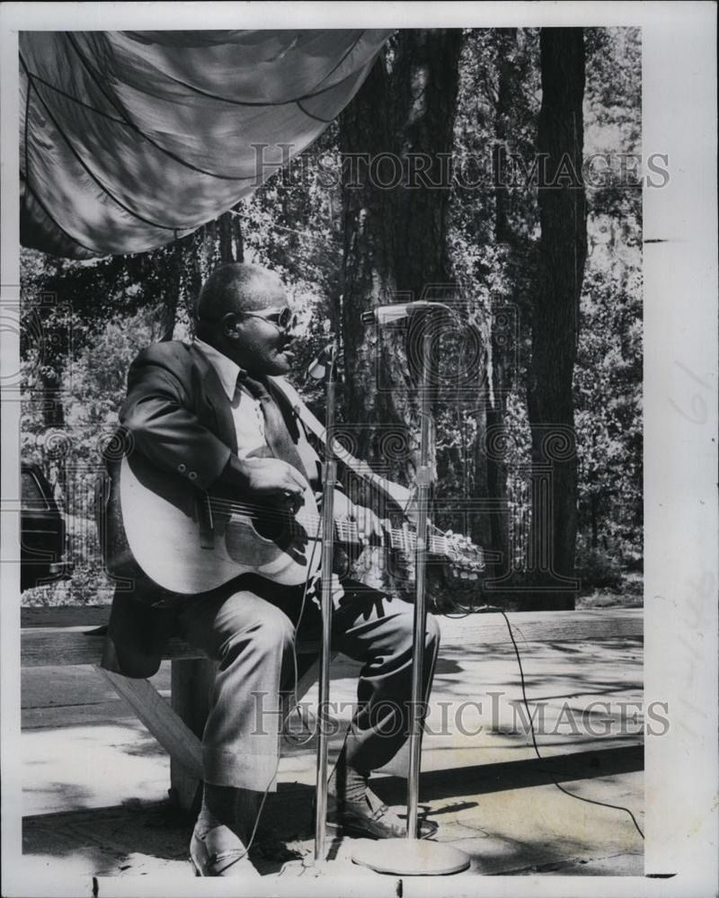 Street Musician Performance