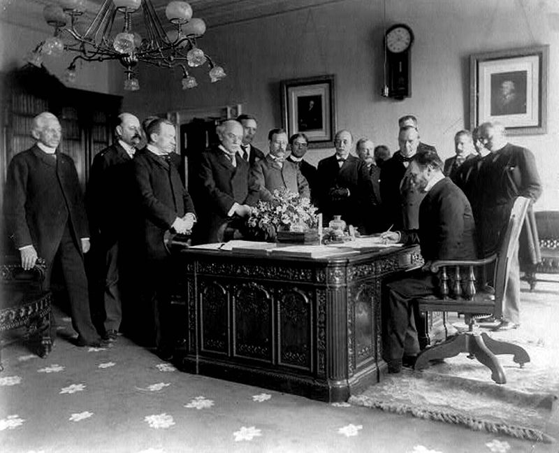 1899 United States Senate Ratifies the Treaty of Paris