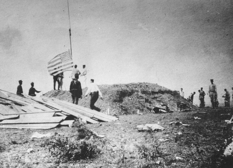 1903 – Cuba Leases Guantánamo Bay to the U.S.