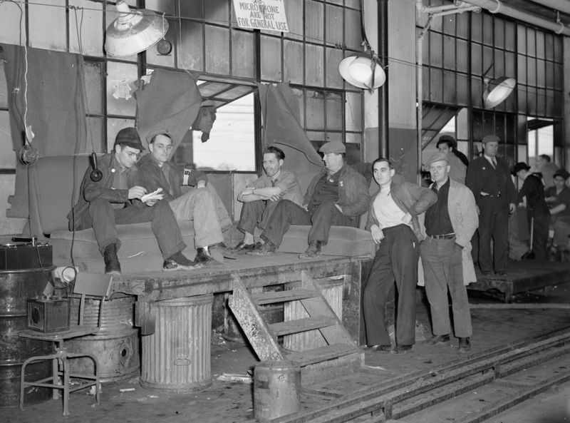 1937 – End of the Flint Sit-Down Strike