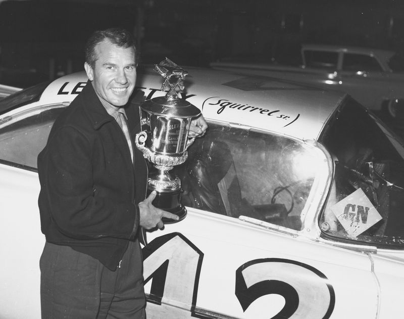 1959 – Lee Petty Wins the First Daytona 500