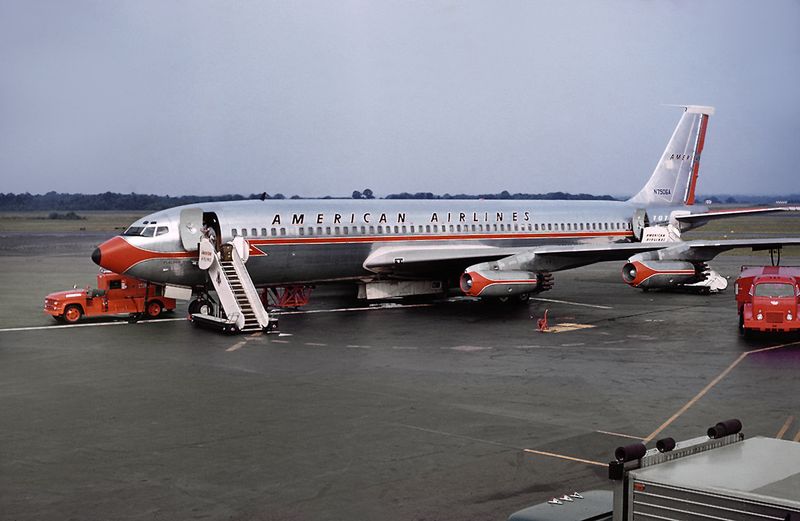 1962 American Airlines Flight 1 crashes into Jamaica Bay in New York