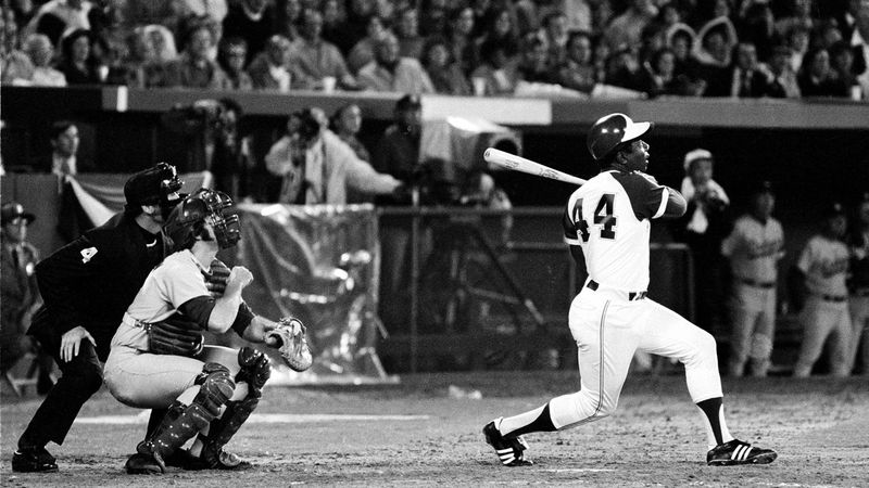 1974 – Hank Aaron Breaks Babe Ruth’s Home Run Record