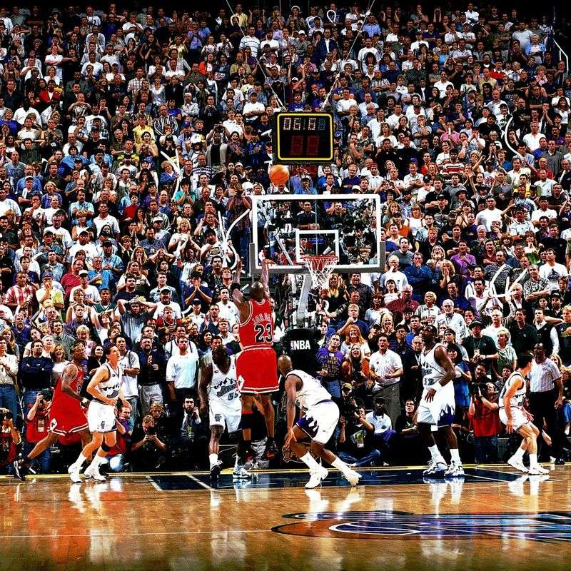 1998 – Michael Jordan’s Final Shot as a Chicago Bull