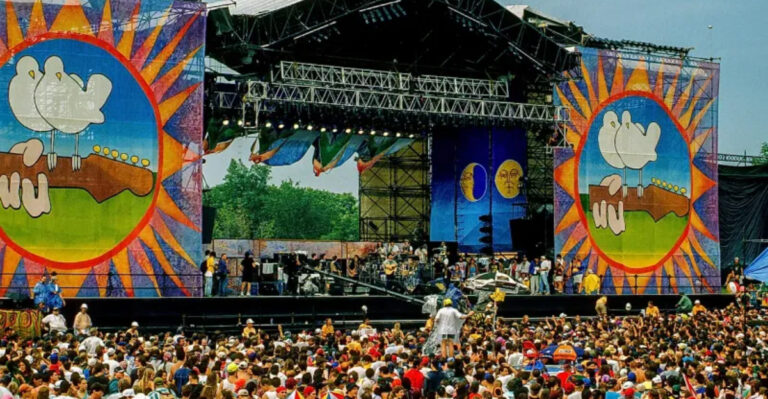 25 Cultural Landmarks That Defined the Baby Boomer Generation – And Why They’re Disappearing