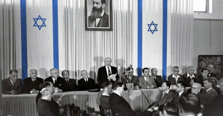 28 Historic Moments You Didn’t Know Happened on This Day, February 14th
