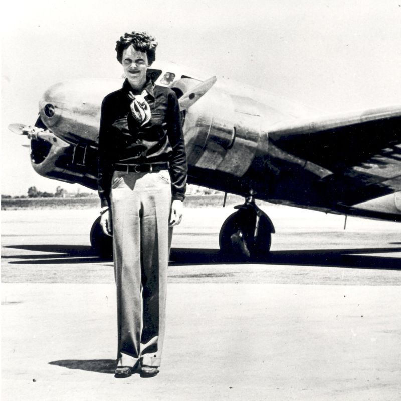 Amelia Earhart (1937)