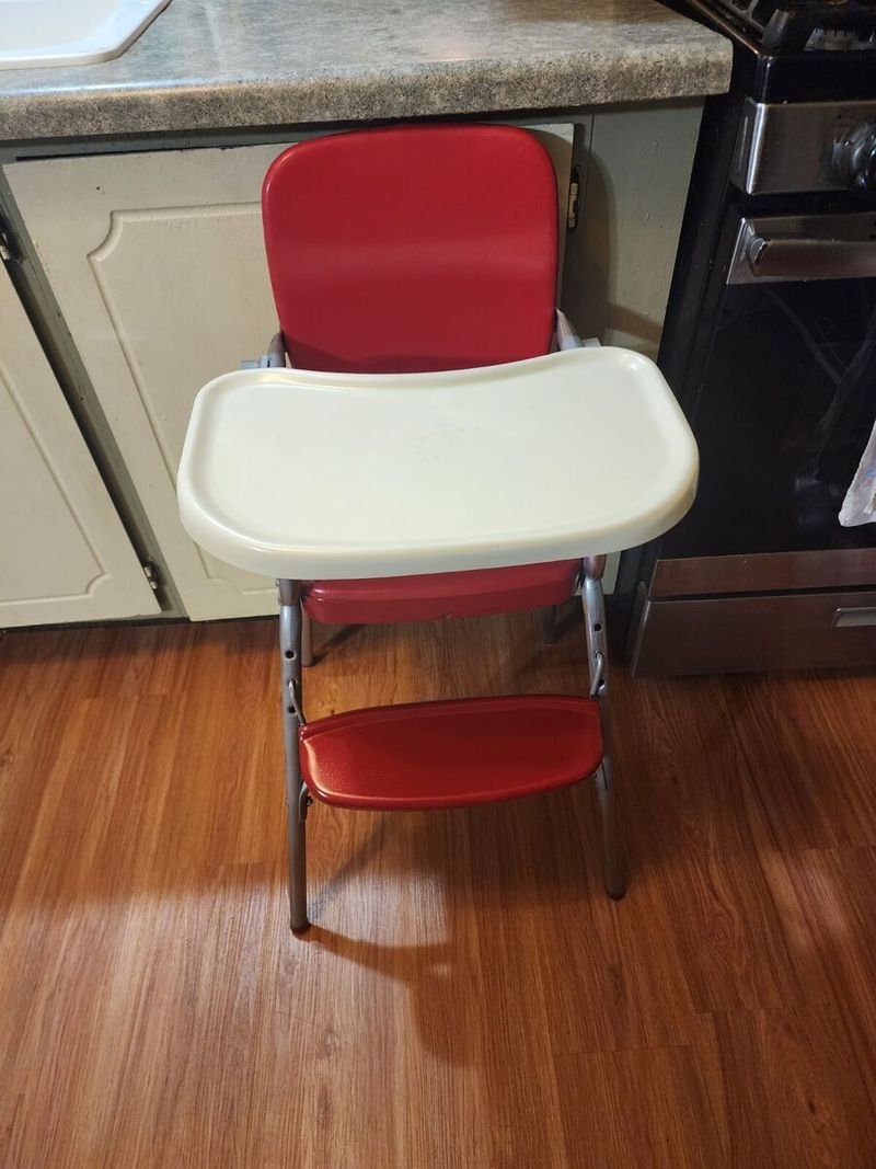 Baby High Chair with No Harness