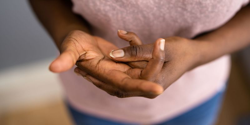 Cracking your knuckles causes arthritis.