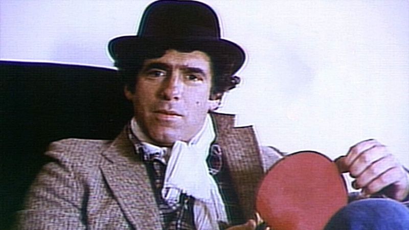 Elliott Gould's Unconventional Style