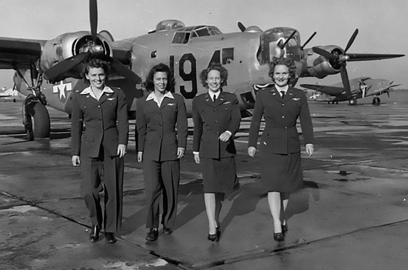 Flight Attendants in Military Service (1940s)