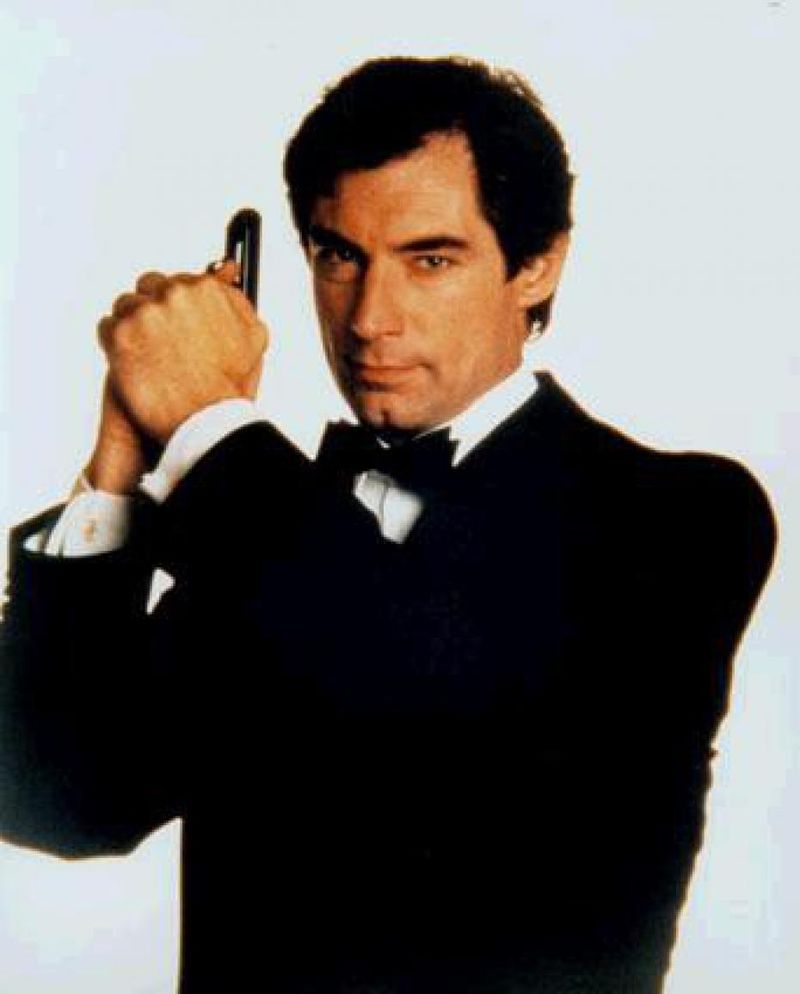 Timothy Dalton (1987–1989)