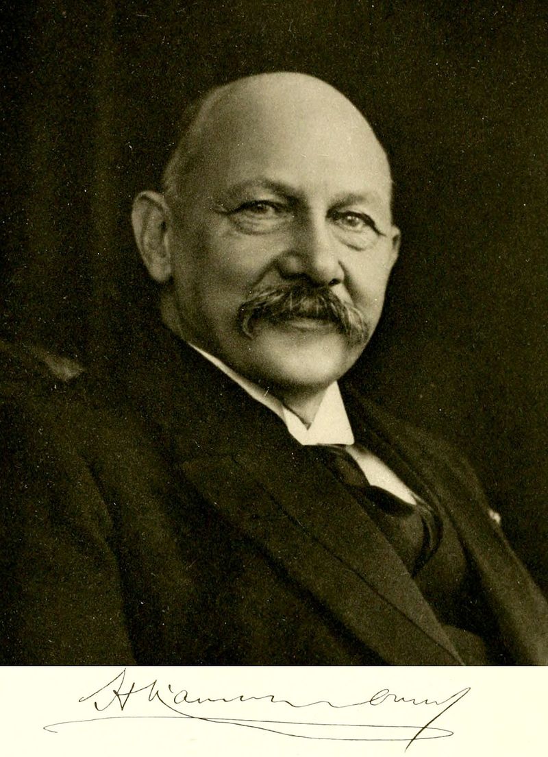 Heike Kamerlingh Onnes, Dutch physicist and Nobel laureate (1926)