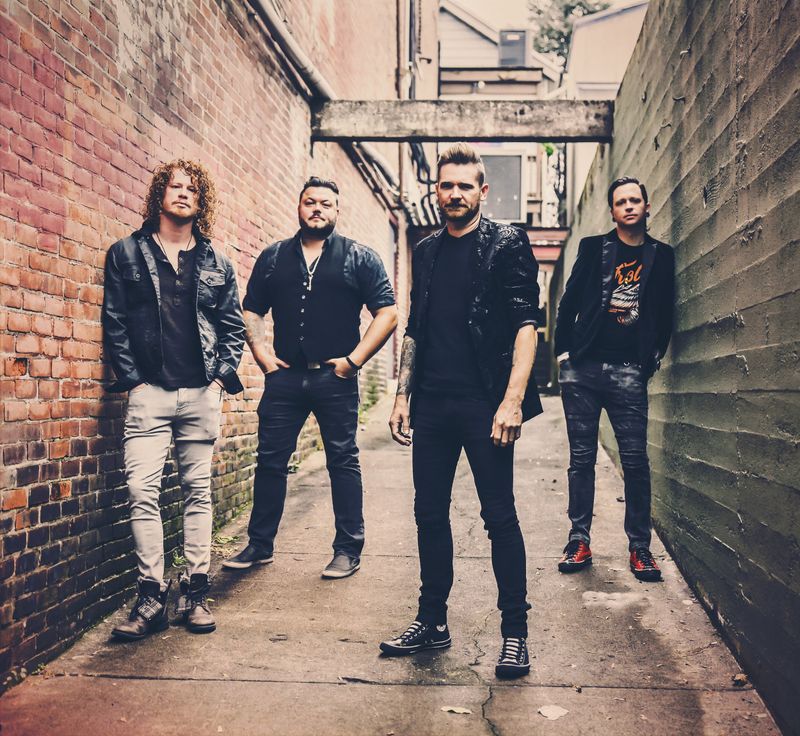 Hinder