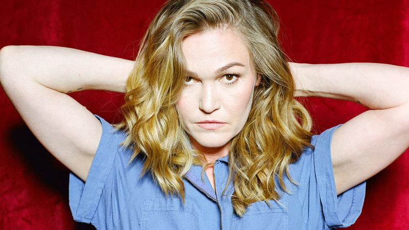 Julia Stiles