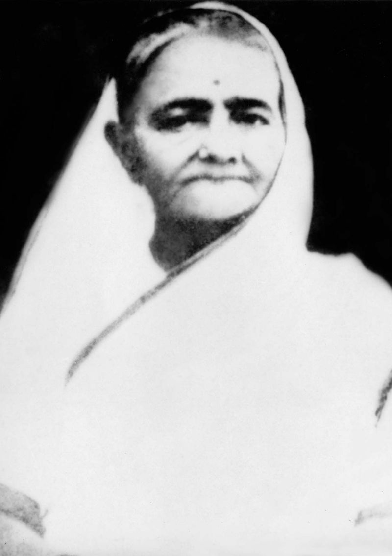 Kasturba Gandhi, Indian activist (1944)