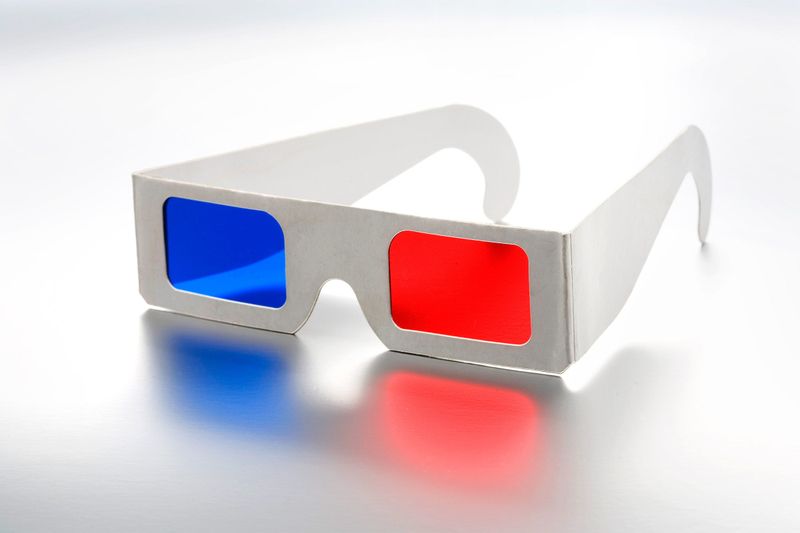 3D Glasses with Red and Blue Lenses