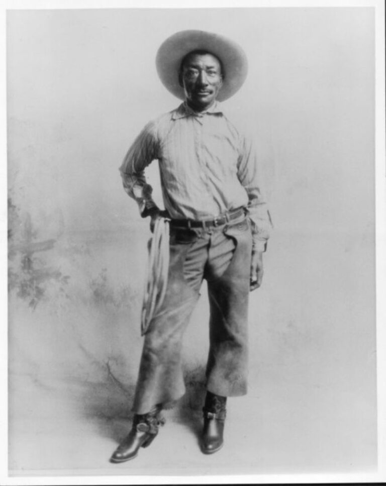 Wanted Dead or Alive: 25 Most Notorious Outlaws of the Wild West - Back ...