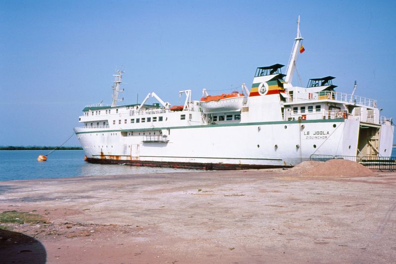 MV Le Joola (2002)