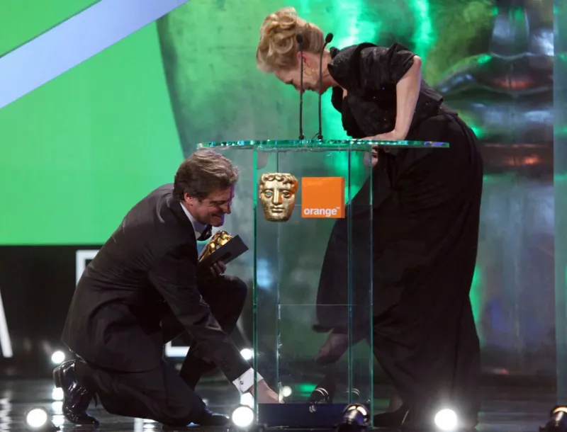 Meryl Streep’s Shoe Mishap (2011)