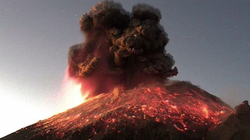 Popocatépetl (Mexico, various eruptions)