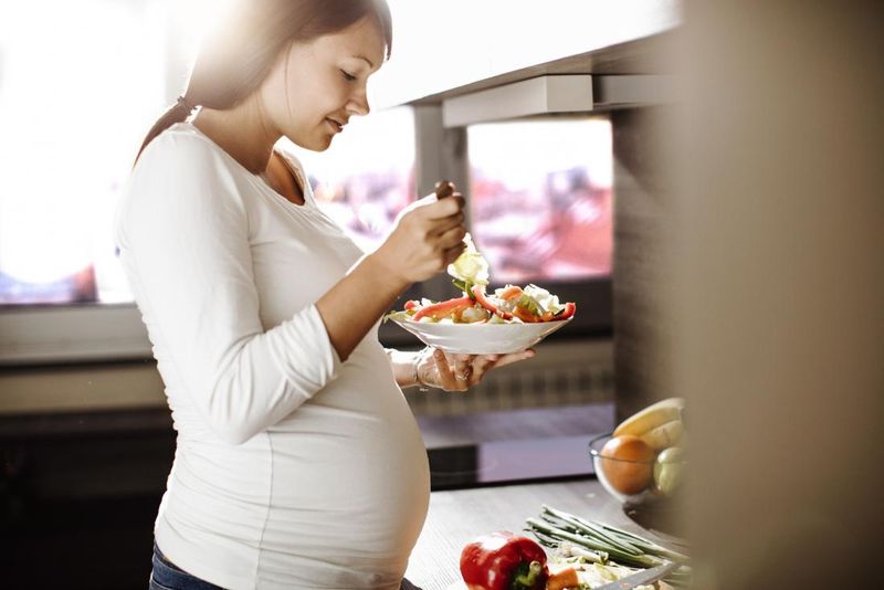 Pregnant Women Should Eat for Two
