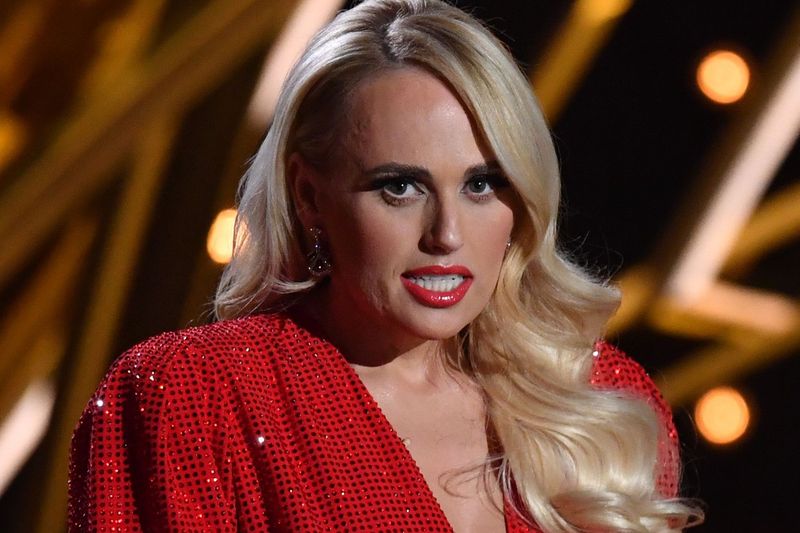 Rebel Wilson’s Hilarious Hosting Antics (2022)