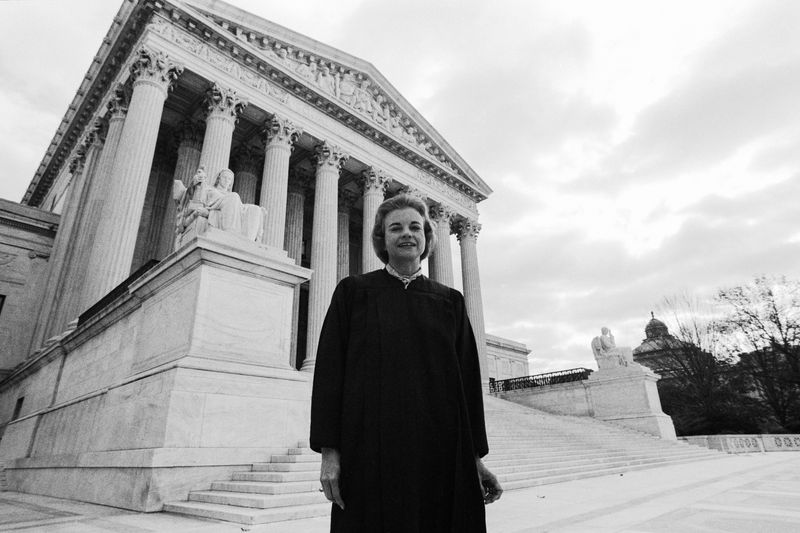 Sandra Day O'Connor Joins the U.S. Supreme Court