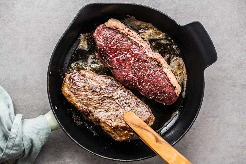 Searing Meat Seals in the Juices