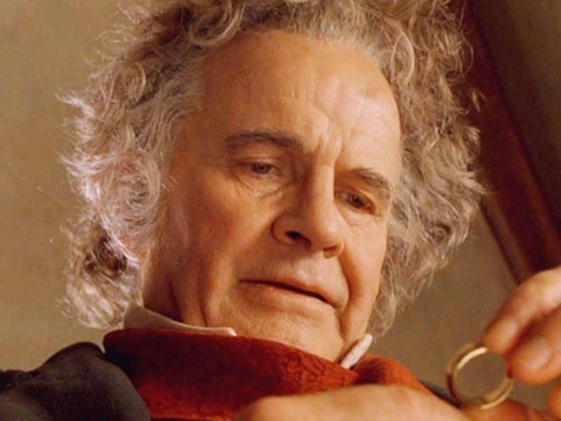 Sir Ian Holm (Bilbo Baggins)