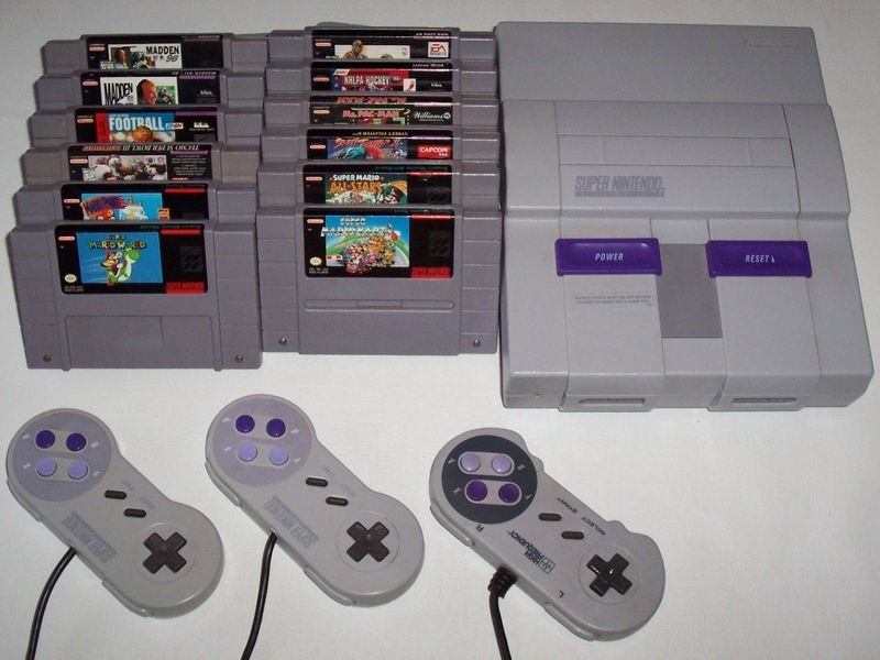 Super Nintendo Entertainment System (SNES)