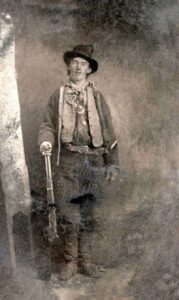 Wanted Dead or Alive: 25 Most Notorious Outlaws of the Wild West - Back ...