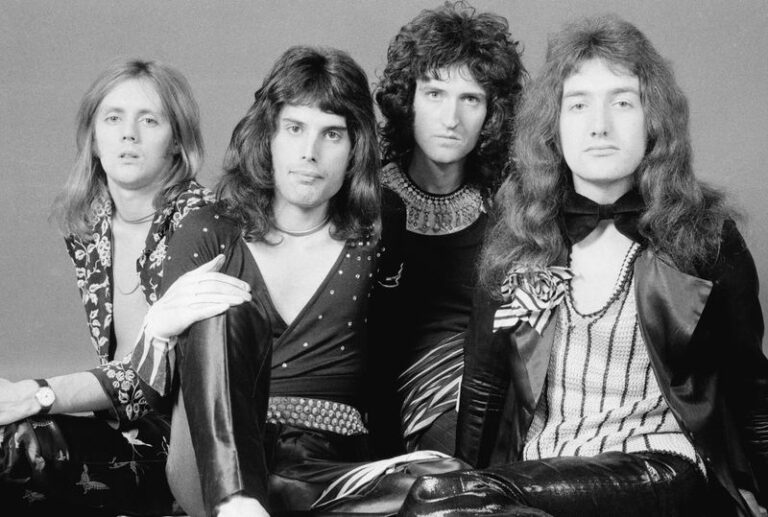 Queen First Singer Beyond the Hits: 20 Little-Known Facts About Queen’s Iconic Legacy ...