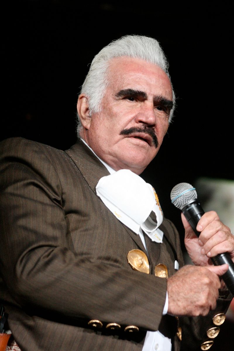 Vicente Fernández (1940)