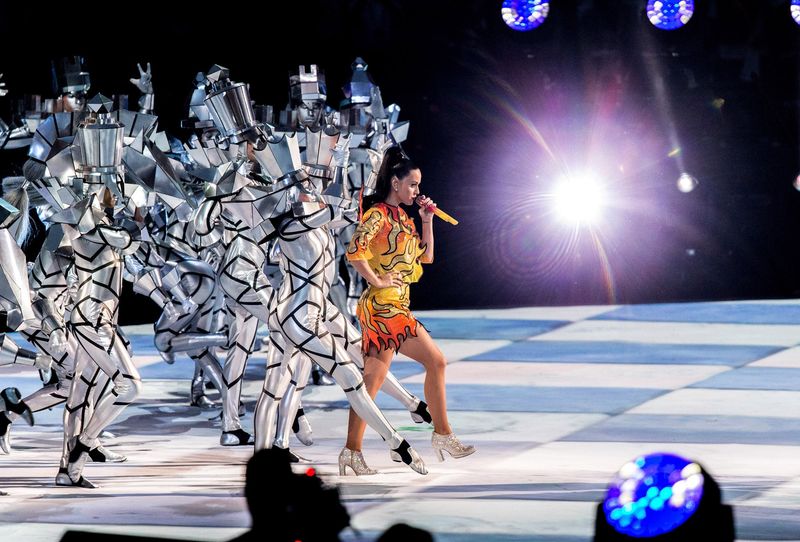 2015: Katy Perry, Lenny Kravitz, Missy Elliott