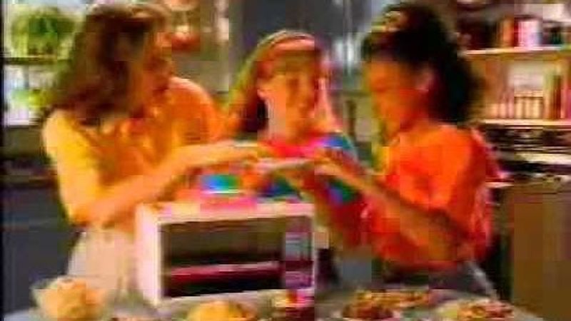 Easy-Bake Oven (1970s–1990s)