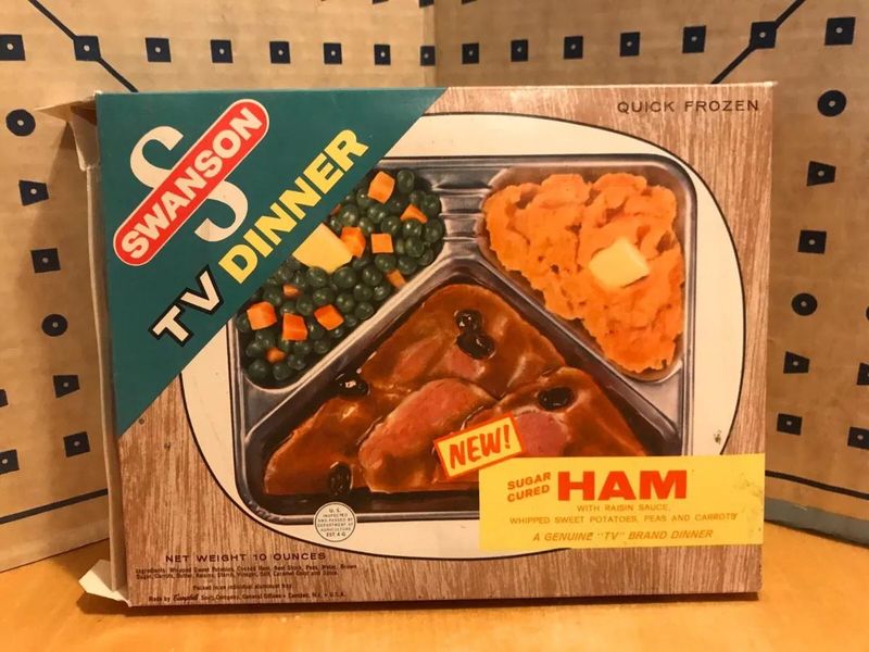 TV Dinners in Aluminum Trays