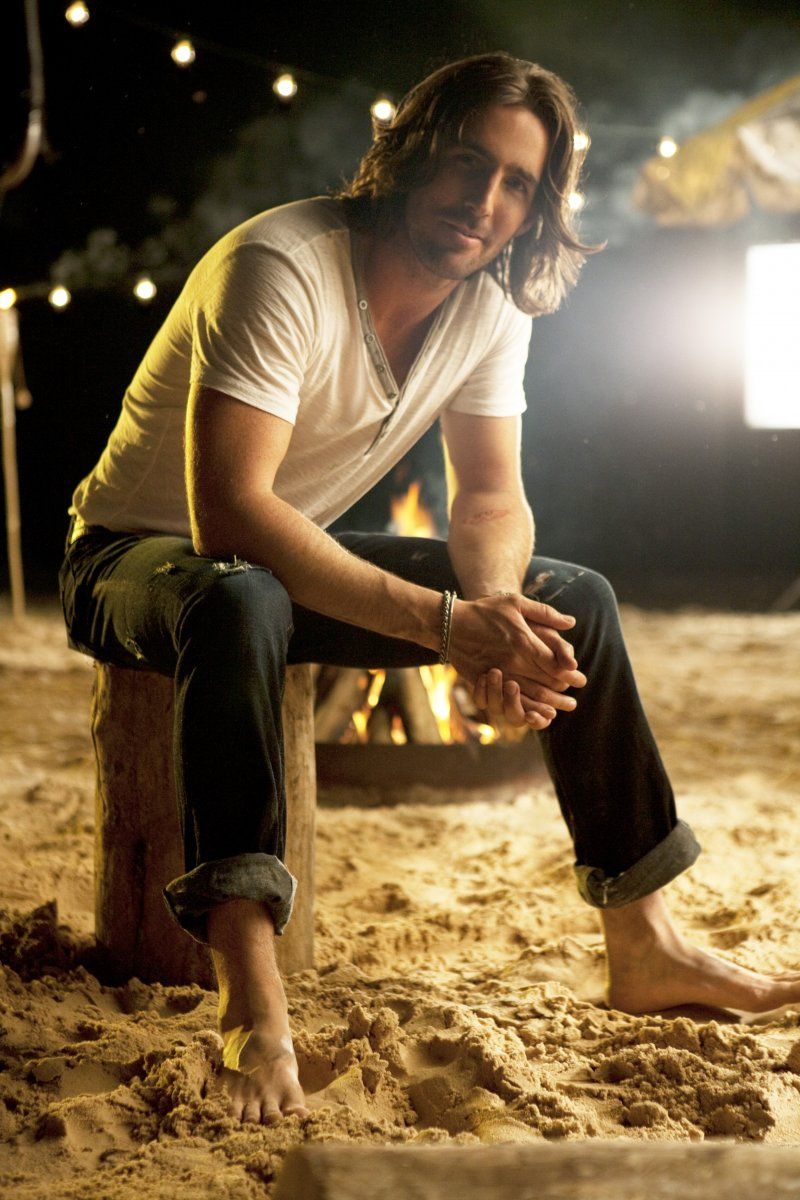 Barefoot Blue Jean Night – Jake Owen (2011)