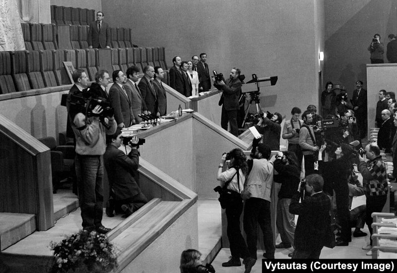 1990 – Lithuania Declares Independence from the Soviet Union