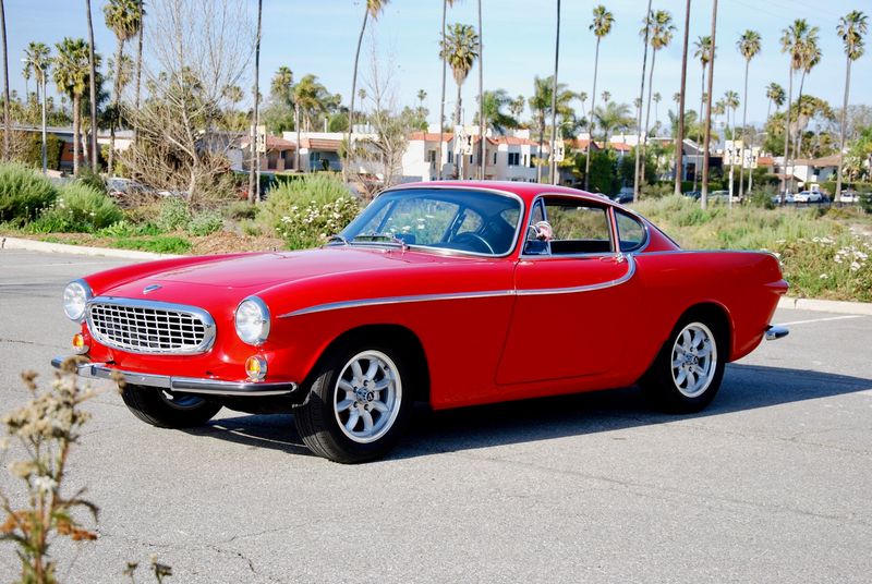 1966 Volvo P1800